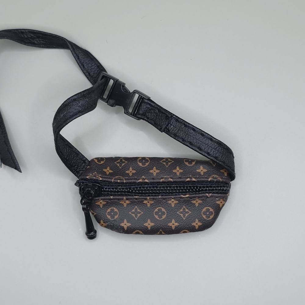 Labubu Accessories - Louis Vuitton Cross Body Bag - Picture 3 of 7